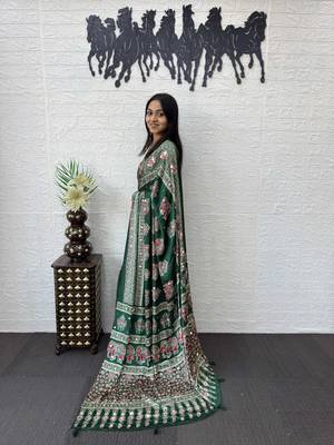 Green ajrak block mirror work bandhani saree 2