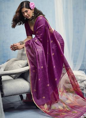 magenta munga cotton blend handloom weaving festive wear saree 3