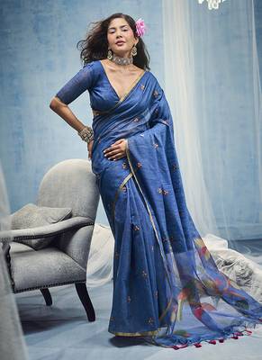 blue munga cotton blend handloom weaving festive wear saree 1