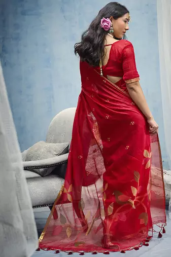 red munga cotton blend handloom weaving festive wear saree