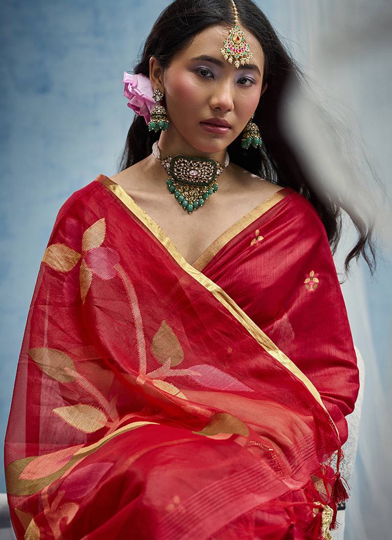 red munga cotton blend handloom weaving festive wear saree