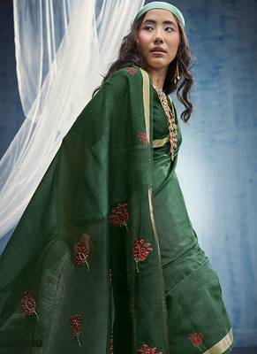 green munga cotton blend handloom weaving festive wear saree 4