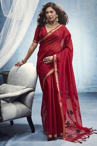 red munga cotton blend handloom weaving festive wear saree