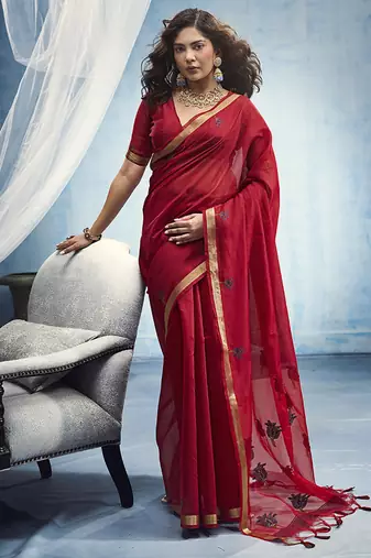 red munga cotton blend handloom weaving festive wear saree