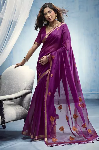 magenta munga cotton blend handloom weaving festive wear saree