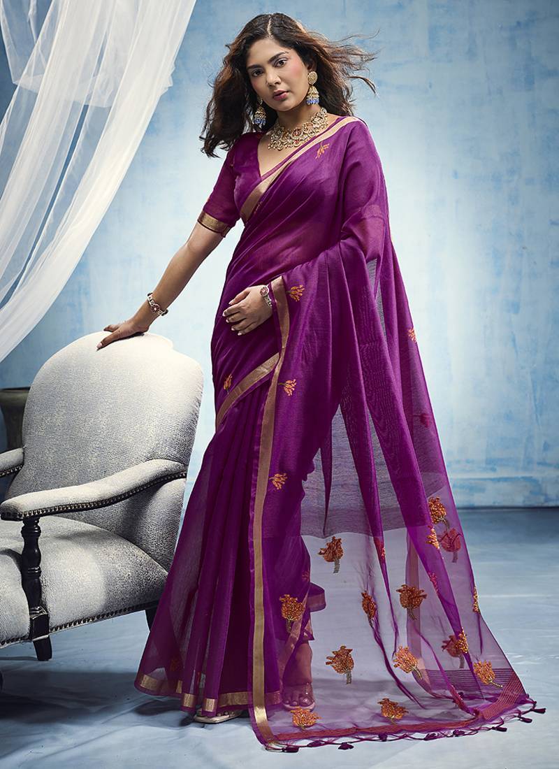 magenta munga cotton blend handloom weaving festive wear saree