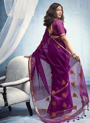 magenta munga cotton blend handloom weaving festive wear saree 2