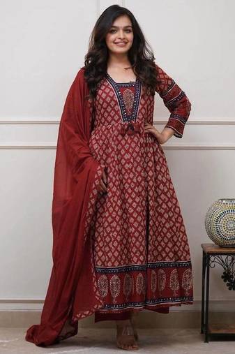 Maroon cotton floral printed ethnic kurta set with dupatta