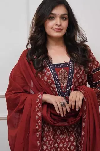 Maroon cotton floral printed ethnic kurta set with dupatta