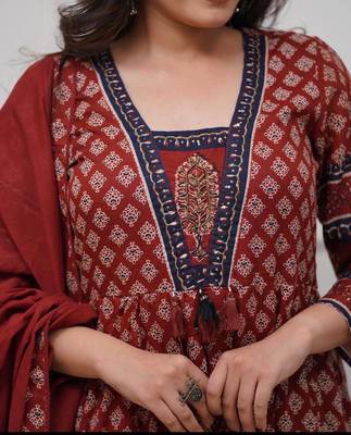 Maroon cotton floral printed ethnic kurta set with dupatta 3
