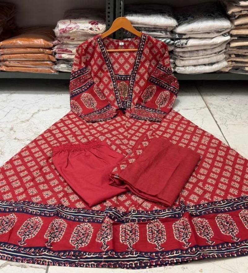 Maroon cotton floral printed ethnic kurta set with dupatta