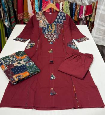 Maroon cotton geometric printed ethnic kurta set with dupatta 2