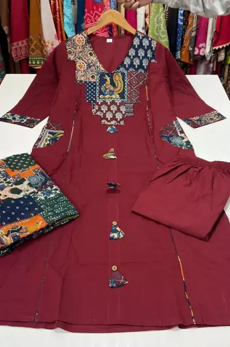 Maroon cotton geometric printed ethnic kurta set with dupatta