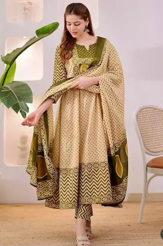 Green cotton geometric printed ethnic kurta set with dupatta