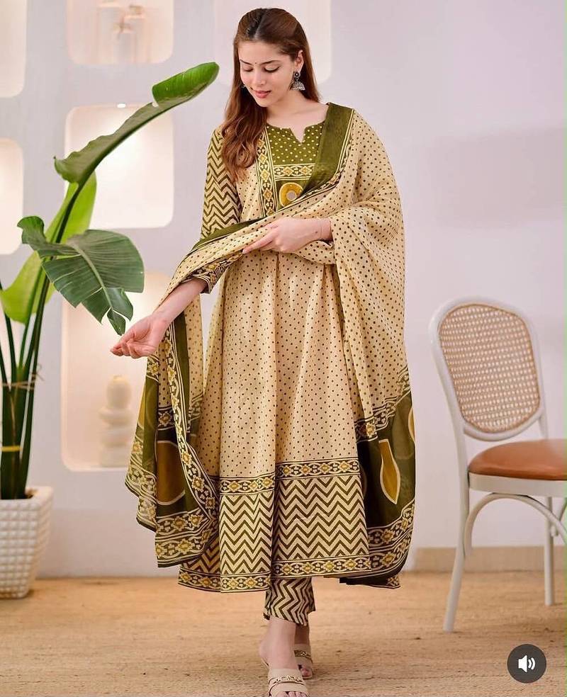 Green cotton geometric printed ethnic kurta set with dupatta