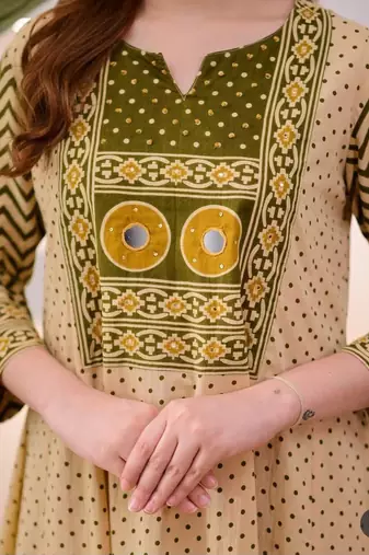 Green cotton geometric printed ethnic kurta set with dupatta