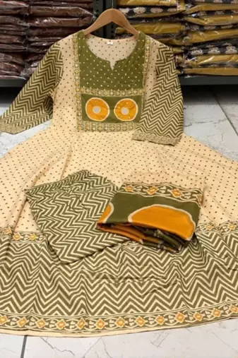 Green cotton geometric printed ethnic kurta set with dupatta