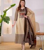 Brown cotton geometric printed ethnic kurta set with dupatta
