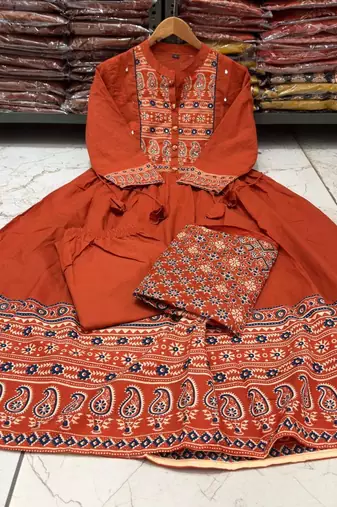Orange cotton geometric printed ethnic kurta set with dupatta