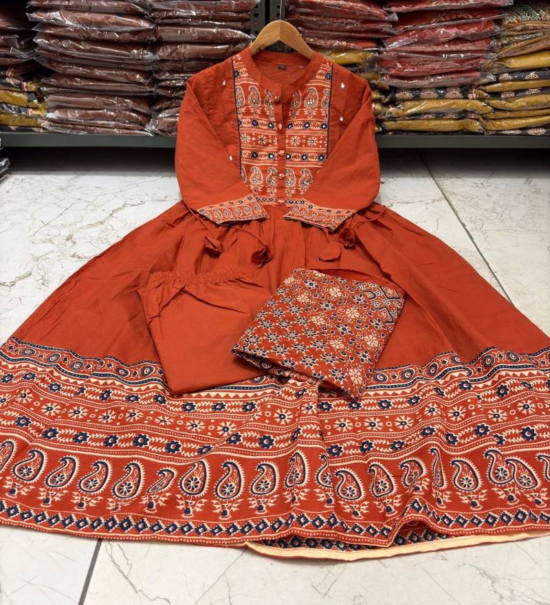 Orange cotton geometric printed ethnic kurta set with dupatta