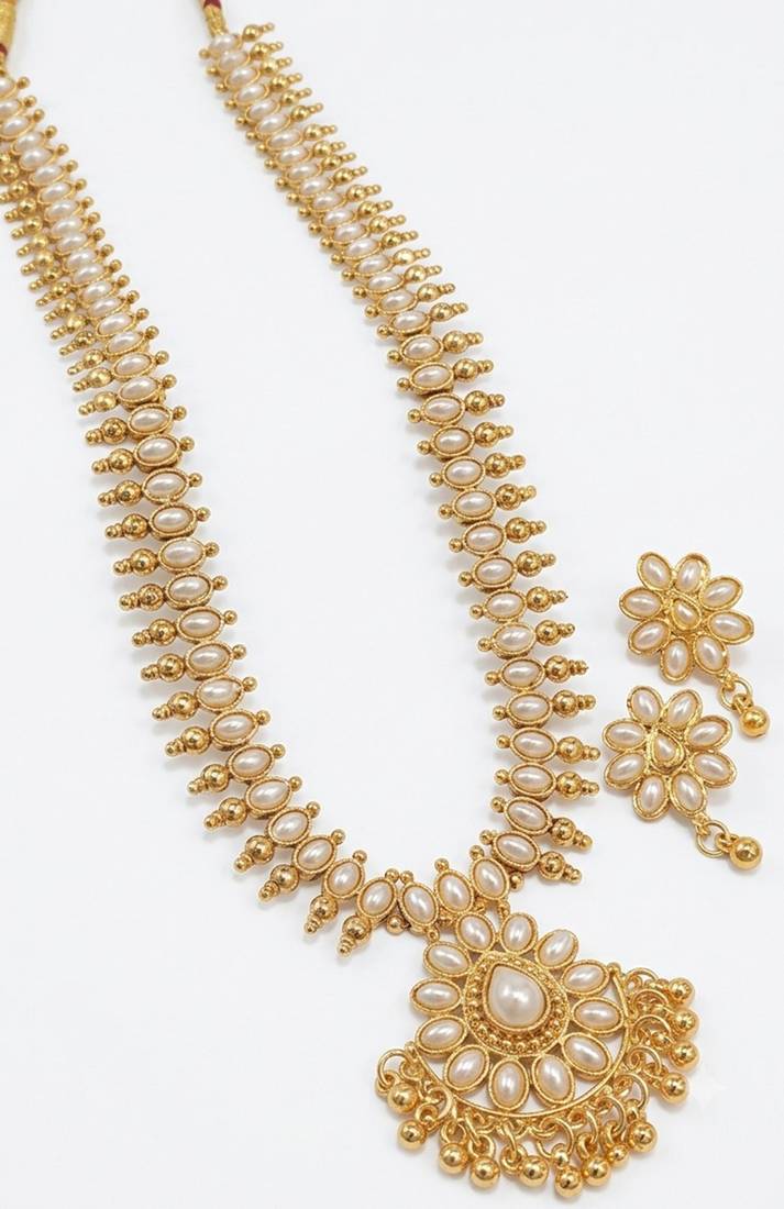 Ivory Pearl Floral Necklace Set