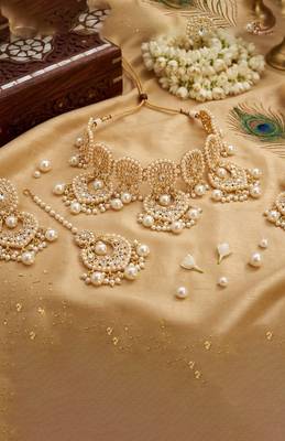 Royal Gold Pearl Bridal Necklace Set 4