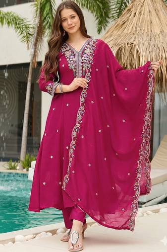 Trendy rani pink embroidered kurti pant with dupatta set