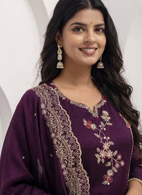 Wine floral embroidered round-neck georgette straight kurta with trousers & dupatta 2
