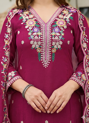 Trendy rani pink embroidered kurti pant with dupatta set 2