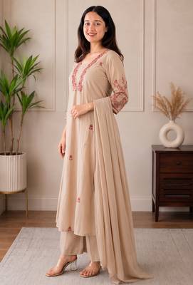 Women beige floral embroidered silk blend kurta with trouser pant & dupatta set 2