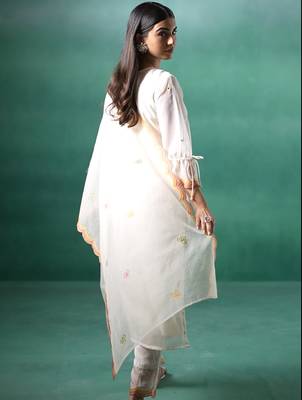 White organza embroidered kurta trouser dupatta set 2