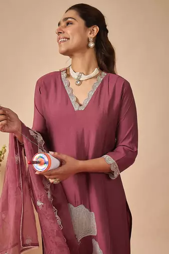 Mauve silk blend embroidered kurta trouser dupatta set