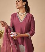 Mauve silk blend embroidered kurta trouser dupatta set