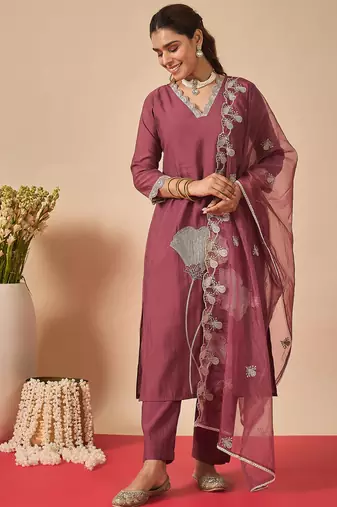 Mauve silk blend embroidered kurta trouser dupatta set