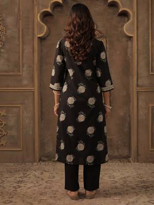 Black pure cotton printed kurta trouser dupatta set 3