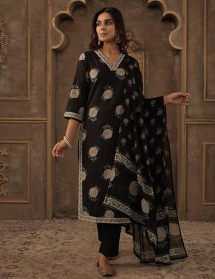 Black pure cotton printed kurta trouser dupatta set 1