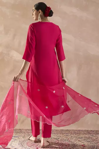 Pink silk blend embroidered kurta trouser dupatta set