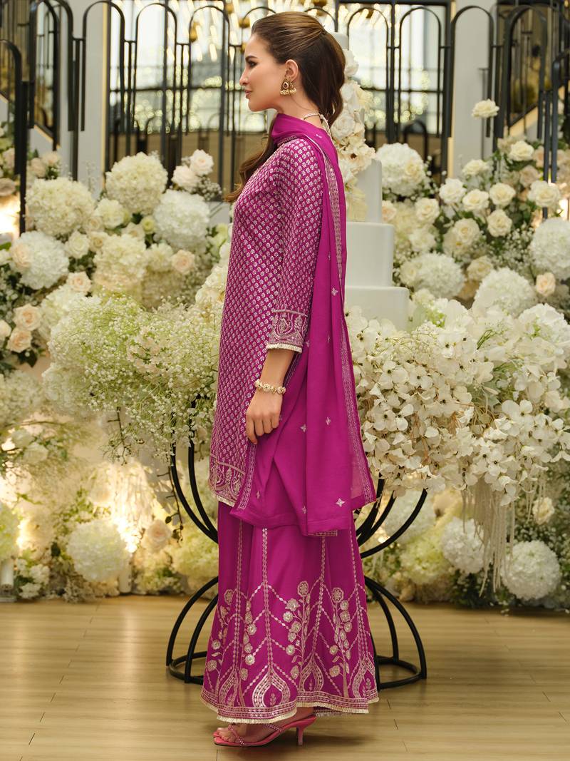 Pink silk blend embroidered kurta trouser dupatta set