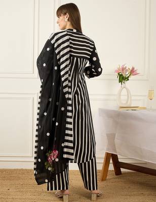 Black pure cotton printed kurta trouser dupatta set 3