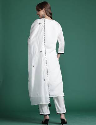 White silk blend embroidered kurta trouser dupatta set 3