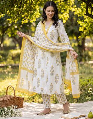 White pure cotton printed kurta trouser dupatta set 4