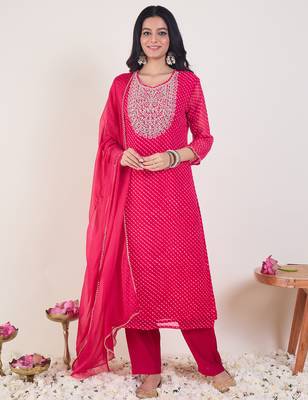 Pink georgette embroidered kurta trouser dupatta set 4
