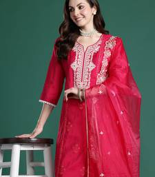 Pink silk blend embroidered kurta trouser dupatta set