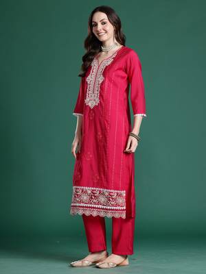 Pink silk blend embroidered kurta trouser dupatta set 1