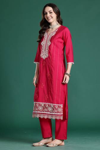 Pink silk blend embroidered kurta trouser dupatta set
