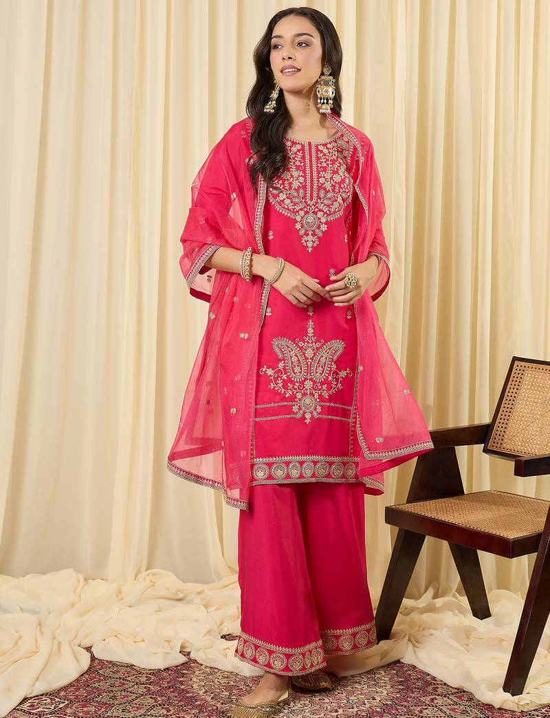 Pink silk blend embroidered kurta trouser dupatta set