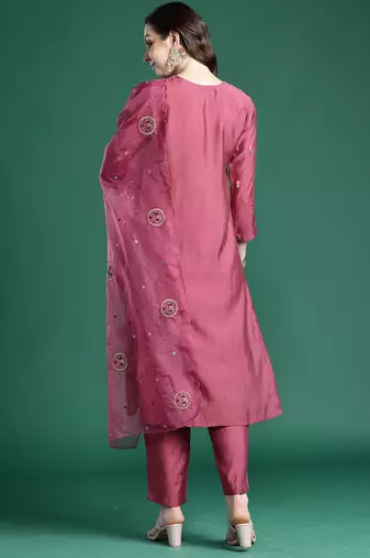 Pink silk blend embroidered kurta trouser dupatta set