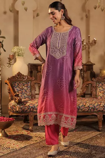 Pink silk blend embroidered kurta trouser dupatta set