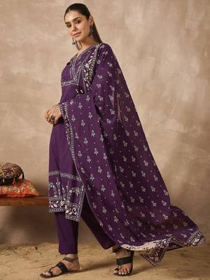 Purple pure cotton printed kurta trouser dupatta set 3