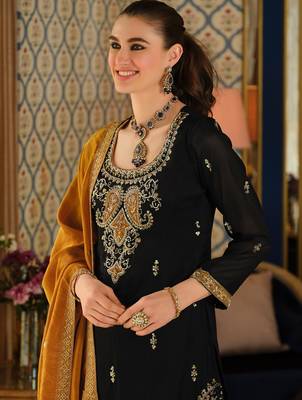 Black silk blend embroidered kurta trouser dupatta set 4
